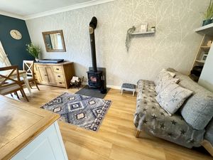 Open Plan Dining/Family Room- click for photo gallery